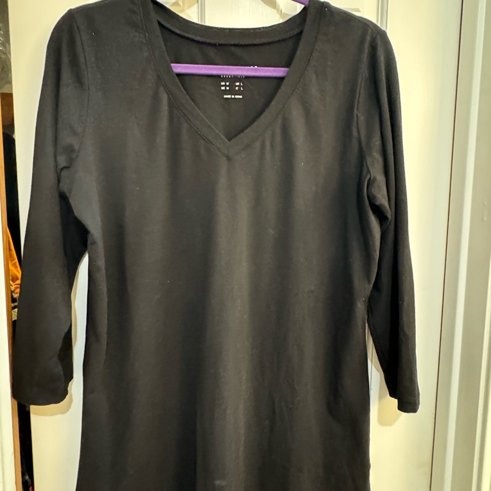 Susan Graver Classic Black Long Sleeve V-Neck Tee